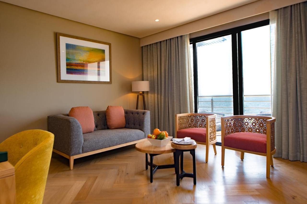Sunbird Waterfront Hotel Salima Екстериор снимка