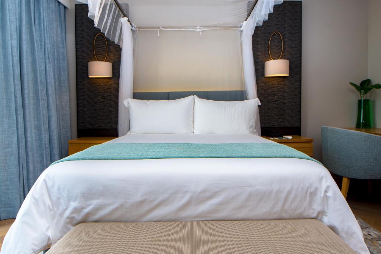 Sunbird Waterfront Hotel Salima Екстериор снимка